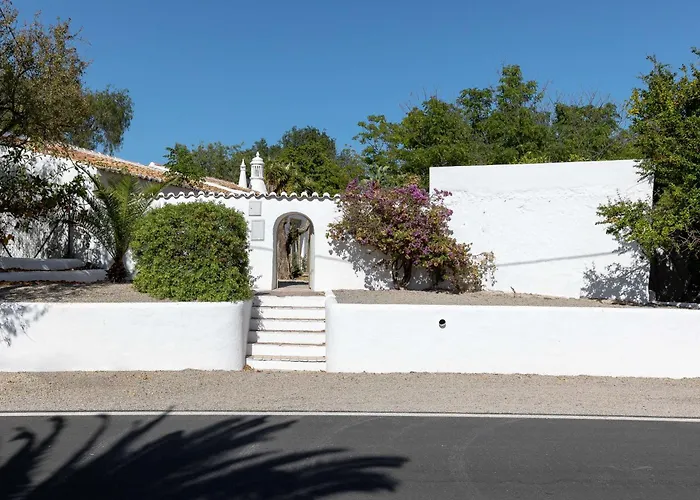 Amago Guesthouse